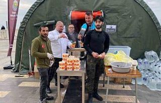 Gasto İnegöl şefleri günlük 11 bin kişiye sıcak...