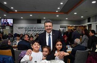 Genç, şehit aileleri ve gazilerle iftarda buluştu