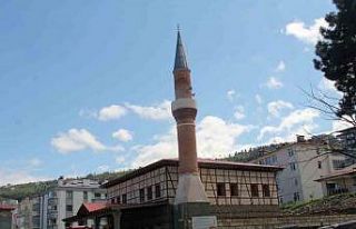 Giresun’da yapımı süren taş cami geleneksel...