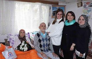 Gönüllere dokunuyorlar