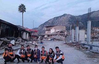 Gönüllü olarak gittikleri deprem bölgesinde onlarca...