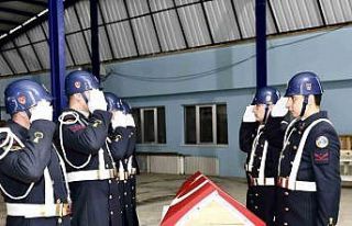 Görevi başında hayatını kaybeden uzman çavuşa...