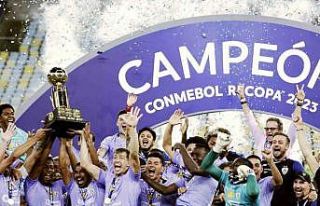 Güney Amerika Süper Kupası’nın sahibi Independiente...