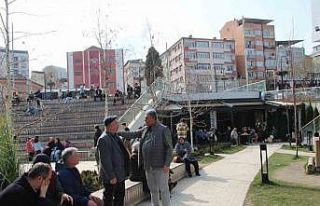 Güzel havayı gören Bilecikliler parklara akın...