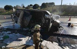 Hadımköy Tem Otoyolu’nda alev topuna dönen panelvan...