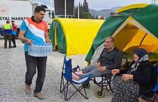 Hatay’da çadır kentte yaşayan depremzedelere...