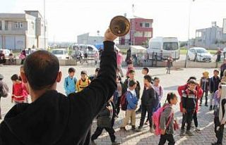 Hatay’ın 7 ilçesinde okul zili çaldı