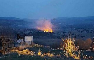 Hisarcık’ta köy merasında yangın