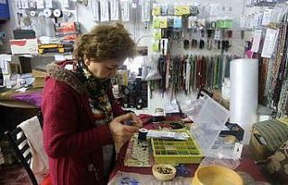 Hobi olarak taşlara şekil vermeye başladı, şimdi...