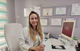 İftarda aniden tüketilen su, mide problemlerine...