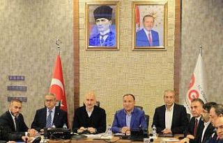 İki bakan Diyarbakır’da açıklamalarda bulundu