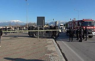 Işık ihlali kazaya yol açtı, araçlardan biri...