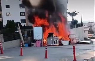 İşten çıkarılan apartman görevlisi sinir krizi...