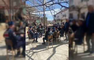 Jandarma vatandaşları bilgilendirdi