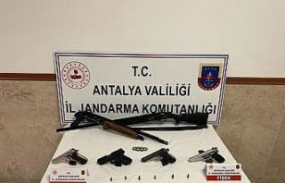 Jandarmadan silah operasyonu