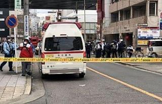 Japonya’da iki yaşındaki ikizler 7. kattan düşerek...