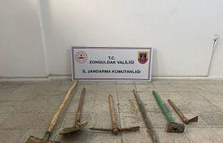 Kaçak kazı yaparken suçüstü yakalandılar
