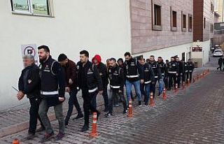 Kaçakçılık operasyonunda 11 kişi adli kontrolle...