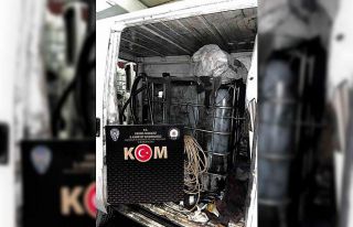 Kaçakçılık şüphelisi 7 kişi çok sayıda malzemeyle...