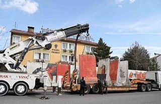 Kaldırımdaki beton bariyerler kaldırıldı