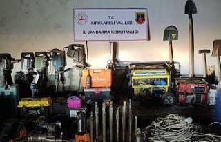 Kamp kurup kaçak kazı yaptılar