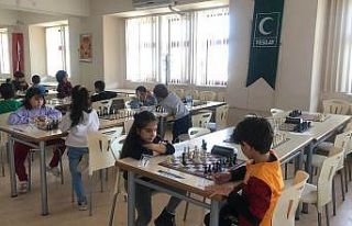Karaman’da ‘Yeşilay Haftası Satranç Turnuvası’...