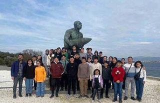 Karesi Belediyesi’nden öğrencilere Çanakkale...