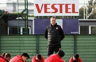 Karşıyaka, tekrar play-off hattında