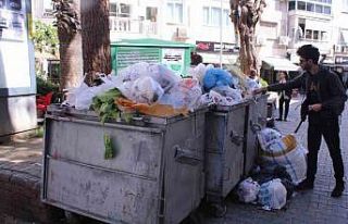 Karşıyaka’nın her köşe başında çöp yığını