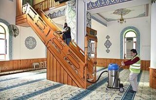 Kartepe’de camiler Ramazan ayına hazır