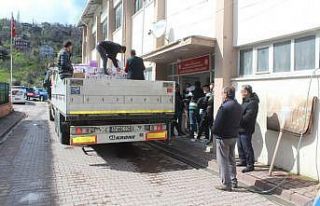 Kastamonu’dan deprem bölgesine Ramazan kolisi yardımı