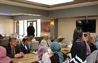 Kaymakam Aydın depremzede ailelerle buluştu