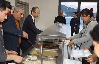 Kaymakam Tepeli ve Başkan Kaplan depremzedeler ile...