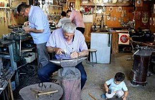 Kemaliye’de kapı tokmaklarının sırları