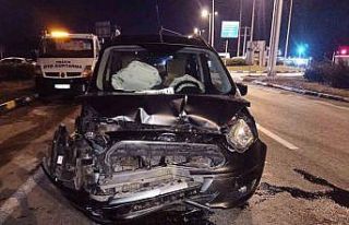 Kırmızı ışık ihlali kaza getirdi: 2 yaralı