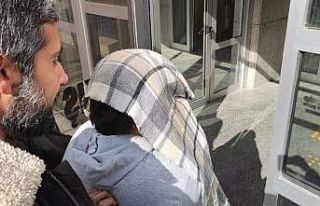 Kızını boğup eşinin içerisinde olduğu evi ateşe...