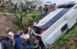 Kocaeli’de işçi servisi devrildi: 8 yaralı