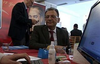 Koltuk değnekleri milletvekili aday adayı olmasına...