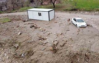 Konteynerin sele kapıldığı yer dron ile görüntülendi