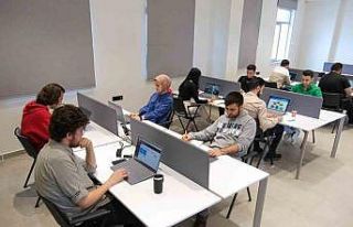 Konya Büyükşehir’den depremzede üniversite öğrencilerine...