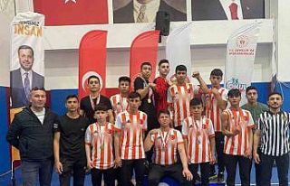 Kozanlı bilek güreşçiler Adana’yı temsil edecek