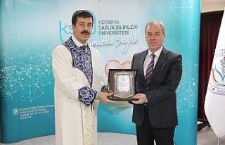 KSBÜ’de yeni rektör Ahmet Tekin görevine başladı