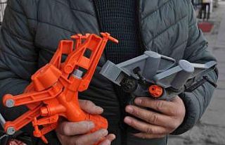 Kuraklıktan endişelenen çiftçiler farklı sulama...