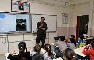 Kuşadası Belediyesi’nden öğrencilere ’vektörel...