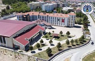 Kütahya Nafi Güral Fen Lisesi yarışmaya 3 proje...