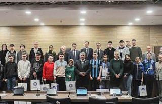 Kütahya’da ödüllü bilgi yarışması sonuçlandı