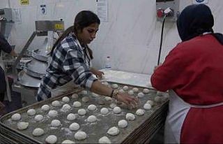 Lise fırınında depremzedeler için günlük 35...