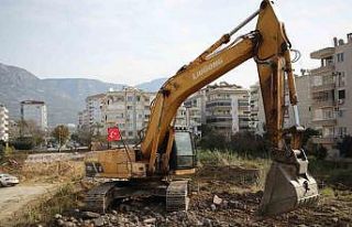 Mahmutlar Ahmet Yatmaz Caddesi sahil yoluna bağlanıyor