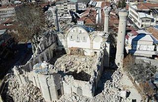 Malatya’da depremlerde 25 cami yıkılırken, 3...