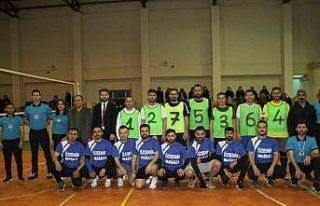 Malazgirt’te depremzedeler yararına voleybol turnuvası